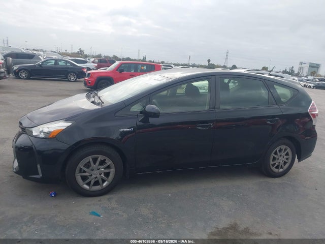 Продаж на аукціоні авто 2017 Toyota Prius V Three, vin: JTDZN3EU7HJ062443, номер лоту: 46102696