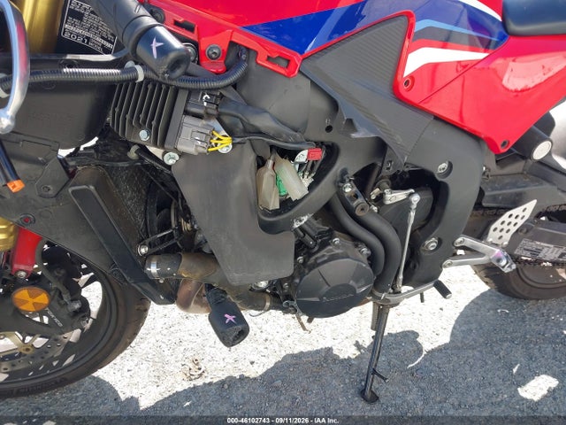 2021 Honda Cbr600 Rr მანქანა იყიდება აუქციონზე, vin: JH2PC40H6MK700075, აუქციონის ნომერი: 46102743