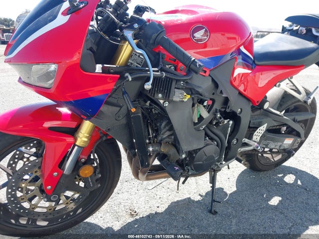 2021 Honda Cbr600 Rr მანქანა იყიდება აუქციონზე, vin: JH2PC40H6MK700075, აუქციონის ნომერი: 46102743