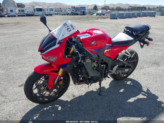 2021 Honda Cbr600 Rr მანქანა იყიდება აუქციონზე, vin: JH2PC40H6MK700075, აუქციონის ნომერი: 46102743
