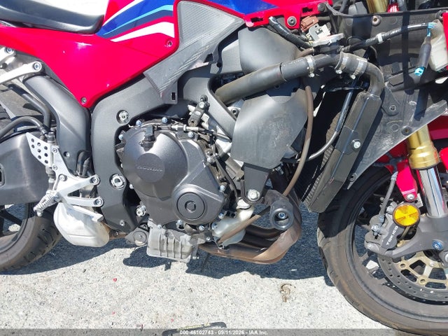 2021 Honda Cbr600 Rr მანქანა იყიდება აუქციონზე, vin: JH2PC40H6MK700075, აუქციონის ნომერი: 46102743