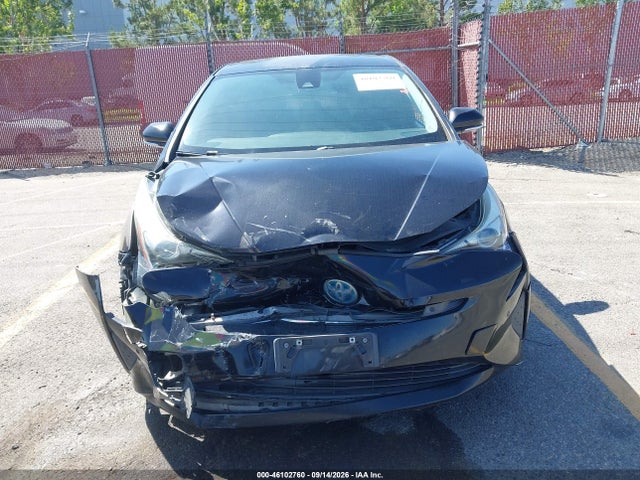 Toyota Prius Two 2018 JTDKBRFU8J3590577 Image 13
