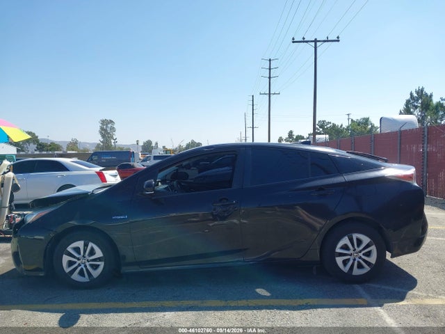 Toyota Prius Two 2018 JTDKBRFU8J3590577 Image 15