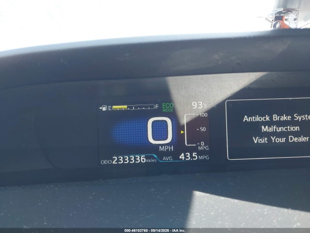 Toyota Prius Two 2018 JTDKBRFU8J3590577 Image 16