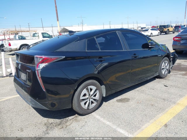Toyota Prius Two 2018 JTDKBRFU8J3590577 Image 4