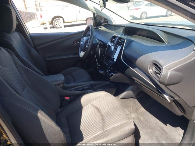Toyota Prius Two 2018 JTDKBRFU8J3590577 Image 5