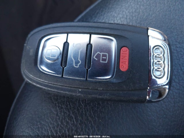 Продаж на аукціоні авто 2011 Audi A5 2.0t Premium, vin: WAULFAFH5BN010945, номер лоту: 46102779