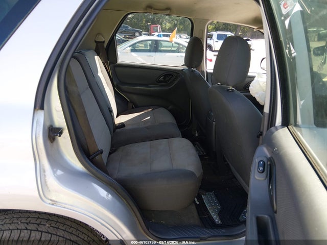 46102799 :رقم المزاد ، 1FMYU02Z97KA50859 vin ، 2007 Ford Escape Xls/xls Manual مزاد بيع