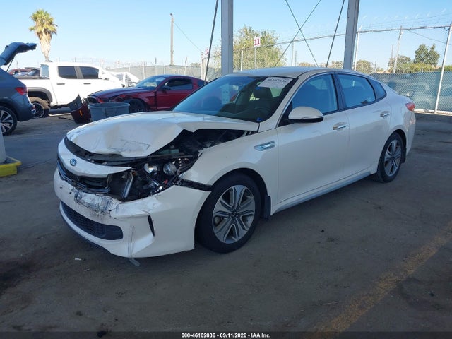 Продажа на аукционе авто 2017 Kia Optima Hybrid Ex, vin: KNAGU4LE8H5017920, номер лота: 46102836