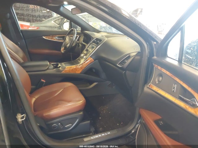 Продажа на аукционе авто 2016 Lincoln Mkx Reserve, vin: 2LMTJ8LP5GBL77112, номер лота: 46102843
