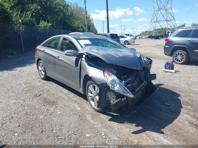 Auction sale of the 2013 Hyundai Sonata Limited, vin: 5NPEC4AC8DH581706, lot number: 46102849
