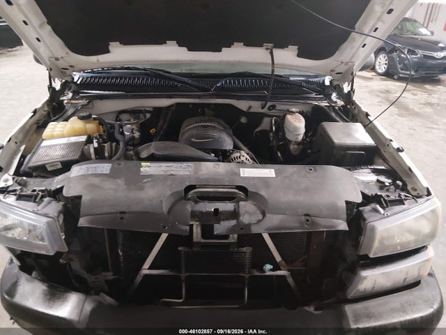 46102857 :رقم المزاد ، 1GCHC29UX4E145888 vin ، 2004 Chevrolet Silverado 2500hd Ls مزاد بيع