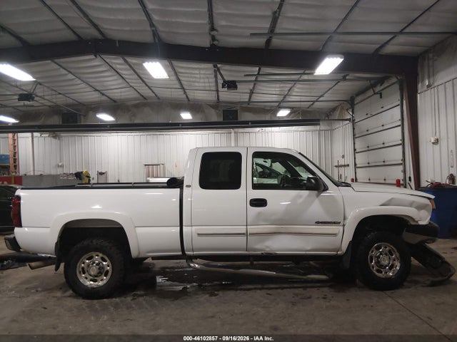 46102857 :رقم المزاد ، 1GCHC29UX4E145888 vin ، 2004 Chevrolet Silverado 2500hd Ls مزاد بيع