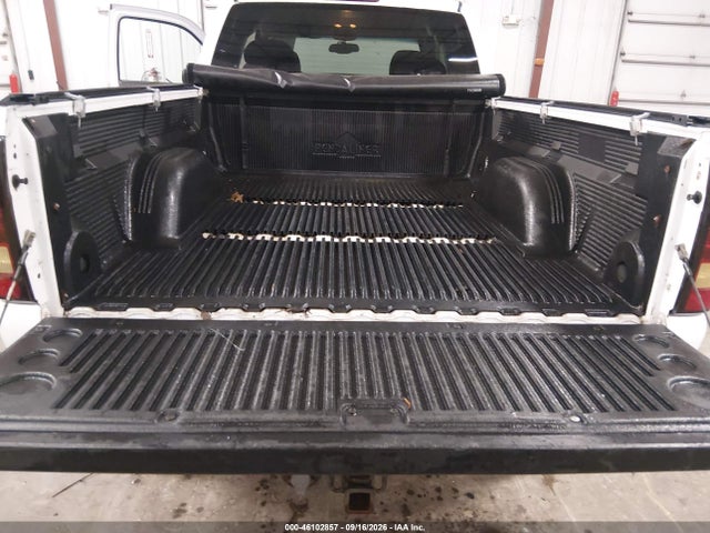 46102857 :رقم المزاد ، 1GCHC29UX4E145888 vin ، 2004 Chevrolet Silverado 2500hd Ls مزاد بيع