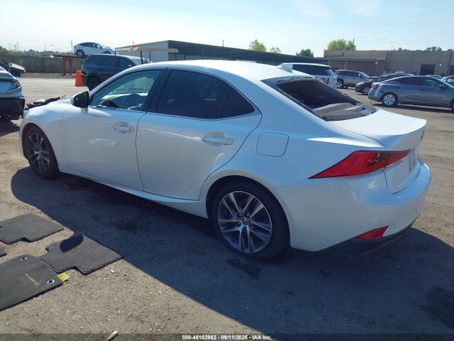 46102862 :رقم المزاد ، JTHBA1D2XK5087000 vin ، 2019 Lexus Is 300 مزاد بيع