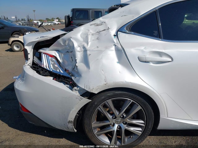 46102862 :رقم المزاد ، JTHBA1D2XK5087000 vin ، 2019 Lexus Is 300 مزاد بيع