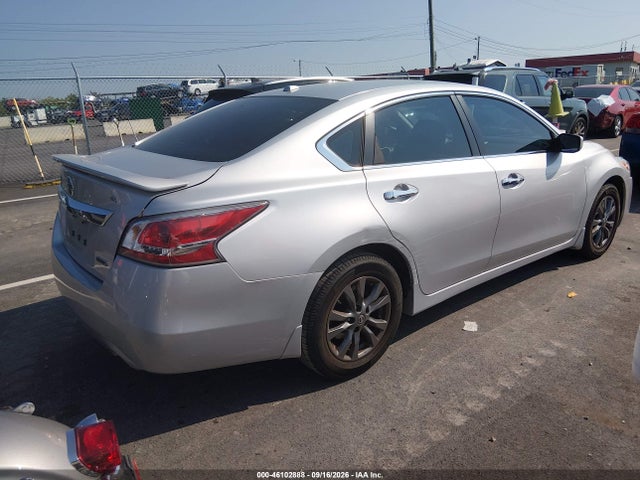 2015 Nissan Altima 2.5 S მანქანა იყიდება აუქციონზე, vin: 1N4AL3AP5FC487167, აუქციონის ნომერი: 46102888