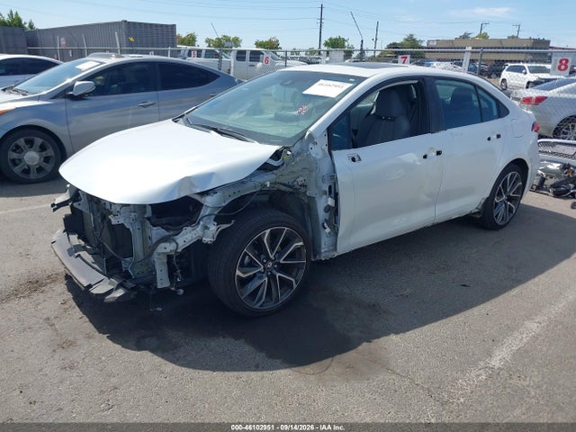 Toyota COROLLA SE 2022 5YFP4MCE7NP109277 Image 2