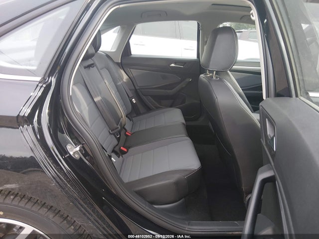 3VW7W7BU1TM050037 Volkswagen JETTA SE