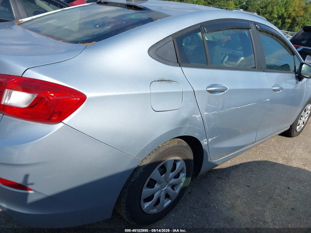 Chevrolet Cruze Ls Auto 2017 3G1BC5SM8HS553375 Image 6
