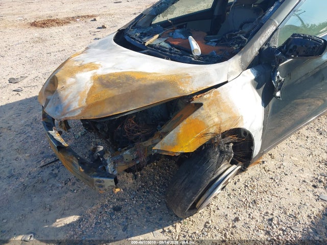 Продажа на аукционе авто 2015 Hyundai Elantra Se, vin: KMHDH4AE5FU328801, номер лота: 46103010
