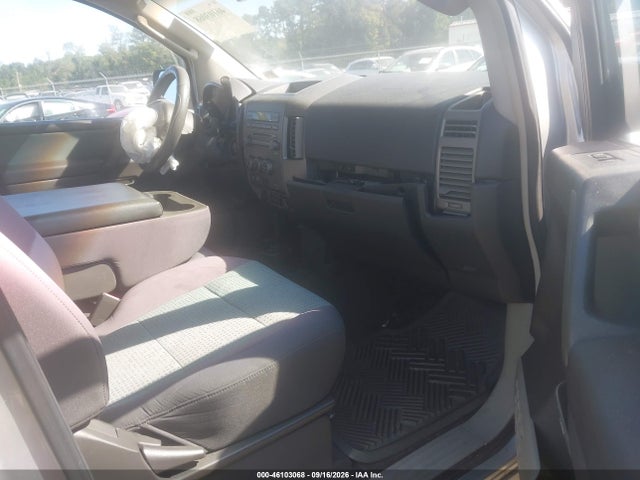 2004 Nissan Titan Se მანქანა იყიდება აუქციონზე, vin: 1N6AA06A44N512870, აუქციონის ნომერი: 46103068