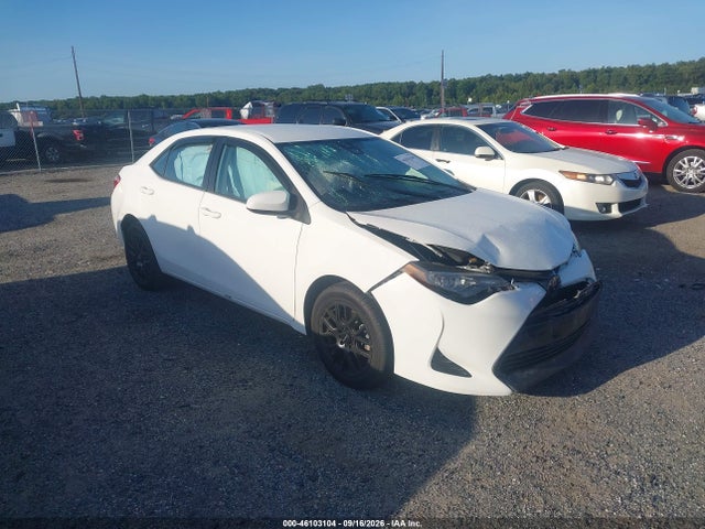 2017 Toyota Corolla Le მანქანა იყიდება აუქციონზე, vin: 5YFBURHE8HP570461, აუქციონის ნომერი: 46103104