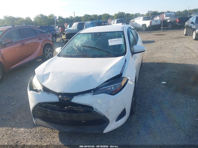 2017 Toyota Corolla Le მანქანა იყიდება აუქციონზე, vin: 5YFBURHE8HP570461, აუქციონის ნომერი: 46103104