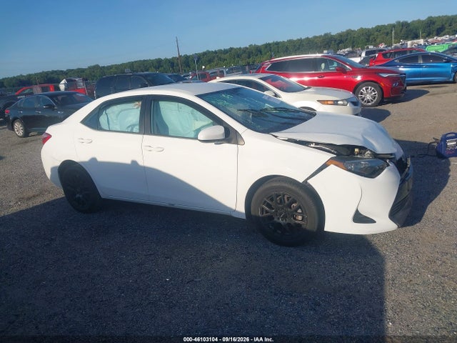 2017 Toyota Corolla Le მანქანა იყიდება აუქციონზე, vin: 5YFBURHE8HP570461, აუქციონის ნომერი: 46103104