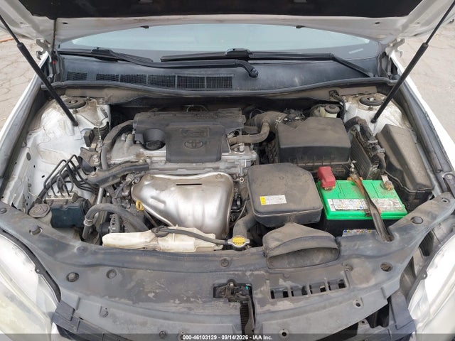 46103129 :رقم المزاد ، 4T1BF1FK1FU105875 vin ، 2015 Toyota Camry Se مزاد بيع