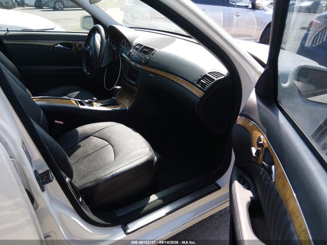 46103137 :رقم المزاد ، WDBUF72X78B241152 vin ، 2008 Mercedes-benz E 550 مزاد بيع