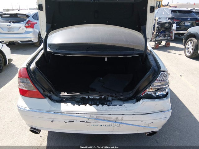 46103137 :رقم المزاد ، WDBUF72X78B241152 vin ، 2008 Mercedes-benz E 550 مزاد بيع
