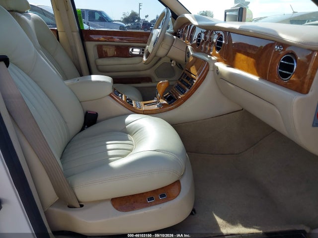 46103150 :رقم المزاد ، SCBLC31E81CX05762 vin ، 2001 Bentley Arnage مزاد بيع