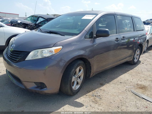 46103180 :رقم المزاد ، 5TDKA3DC6CS015437 vin ، 2012 Toyota Sienna Base 7 Passenger مزاد بيع