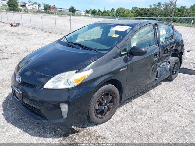 2015 Toyota Prius Two მანქანა იყიდება აუქციონზე, vin: JTDKN3DUXF0483322, აუქციონის ნომერი: 46103182