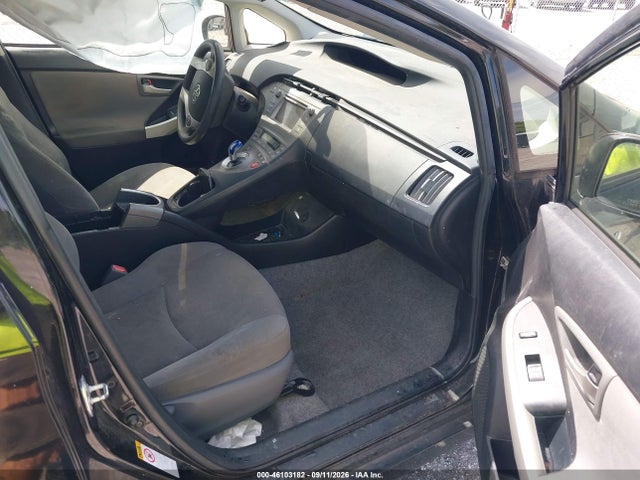 2015 Toyota Prius Two მანქანა იყიდება აუქციონზე, vin: JTDKN3DUXF0483322, აუქციონის ნომერი: 46103182