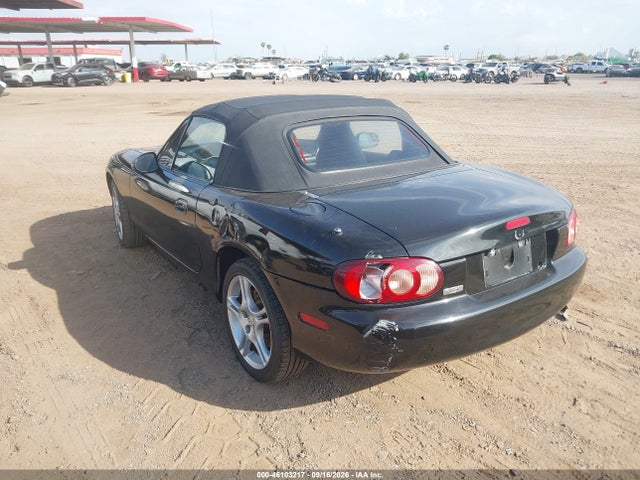 46103217 :رقم المزاد ، JM1NB353940400665 vin ، 2004 Mazda Mx-5 Miata Cloth مزاد بيع