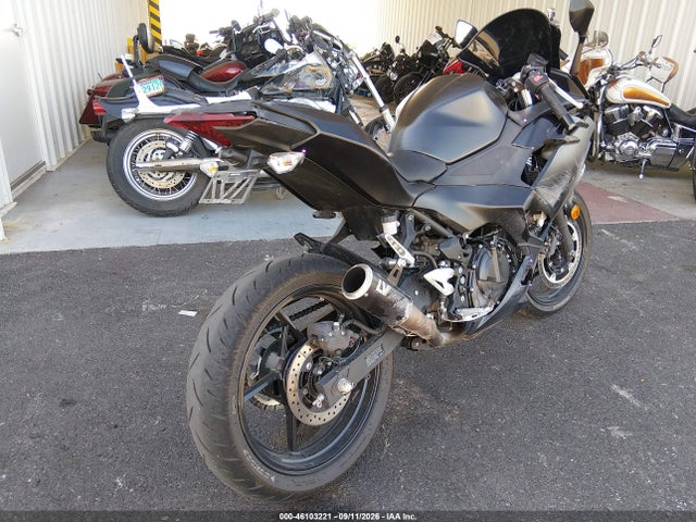 46103221 :رقم المزاد ، ML5EXGG16TDA74056 vin ، 2026 Kawasaki Ex500 مزاد بيع