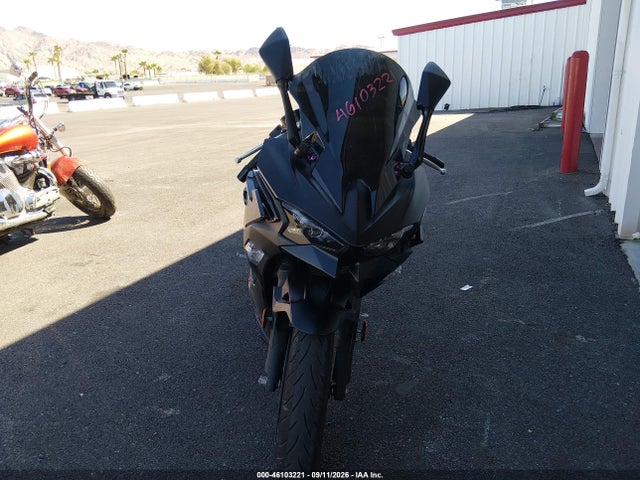 46103221 :رقم المزاد ، ML5EXGG16TDA74056 vin ، 2026 Kawasaki Ex500 مزاد بيع
