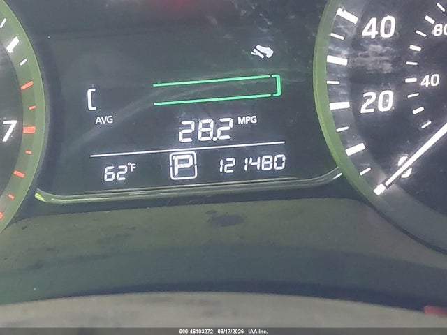 2015 Nissan Sentra Sr მანქანა იყიდება აუქციონზე, vin: 3N1AB7AP3FY270179, აუქციონის ნომერი: 46103272