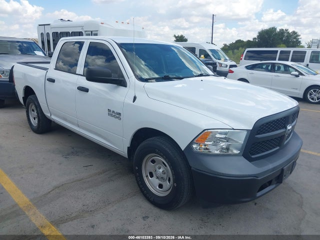 46103393 :رقم المزاد ، 1C6RR6KG8JS303616 vin ، 2018 Ram 1500 Tradesman  4x2 5'7 Box مزاد بيع