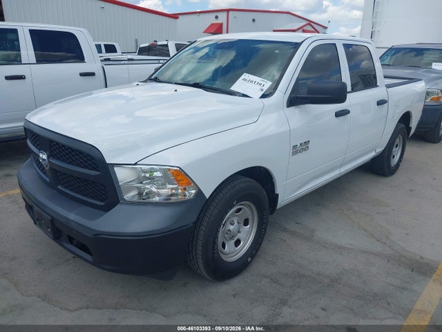 46103393 :رقم المزاد ، 1C6RR6KG8JS303616 vin ، 2018 Ram 1500 Tradesman  4x2 5'7 Box مزاد بيع
