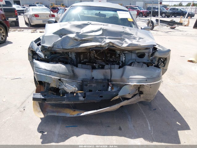 Продажа на аукционе авто 2000 Ford Crown Victoria, vin: 2FAFP73W5YX155323, номер лота: 46103412