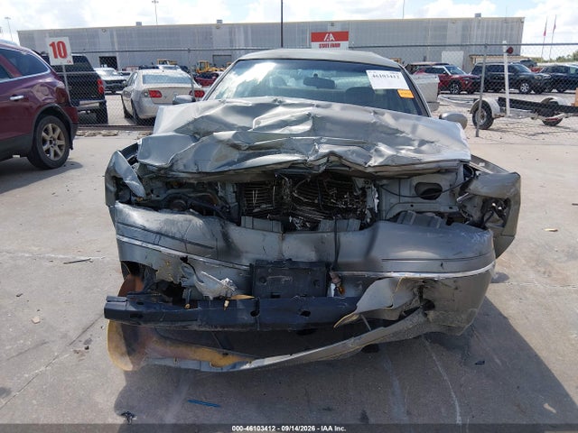 Продажа на аукционе авто 2000 Ford Crown Victoria, vin: 2FAFP73W5YX155323, номер лота: 46103412