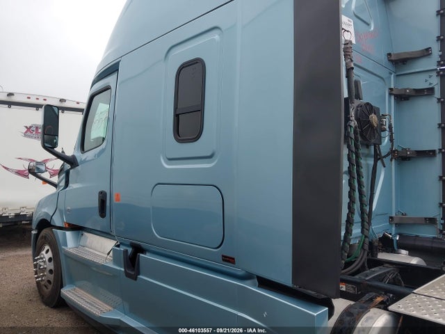 Продажа на аукционе авто 2018 Freightliner New Cascadia 126, vin: 3AKJHHDR9JSJZ2133, номер лота: 46103557