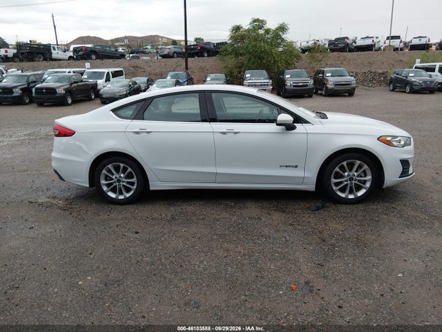 2019 Ford Fusion Hybrid Se მანქანა იყიდება აუქციონზე, vin: 3FA6P0LU8KR274365, აუქციონის ნომერი: 46103588