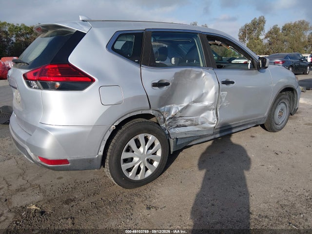 2017 Nissan Rogue S მანქანა იყიდება აუქციონზე, vin: KNMAT2MT2HP554767, აუქციონის ნომერი: 46103769