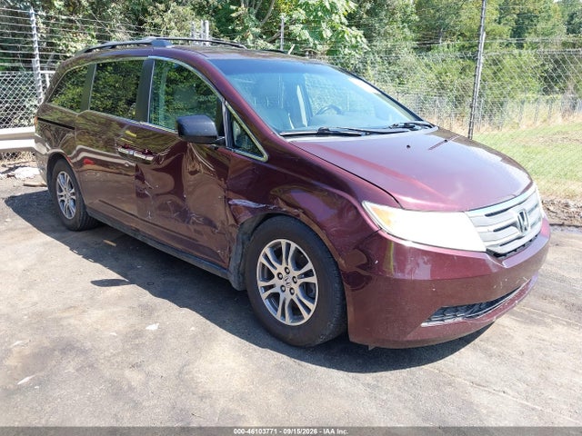 46103771 :رقم المزاد ، 5FNRL5H65DB008428 vin ، 2013 Honda Odyssey Ex-l مزاد بيع