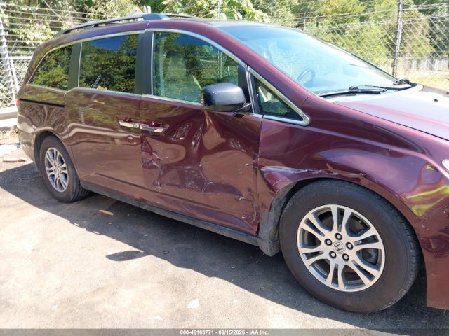 46103771 :رقم المزاد ، 5FNRL5H65DB008428 vin ، 2013 Honda Odyssey Ex-l مزاد بيع