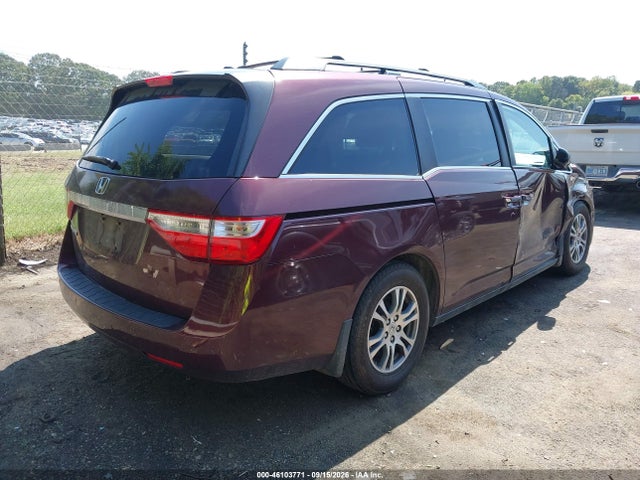 46103771 :رقم المزاد ، 5FNRL5H65DB008428 vin ، 2013 Honda Odyssey Ex-l مزاد بيع